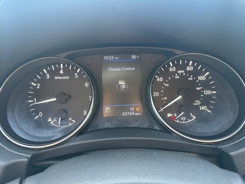Used 2020 Nissan Rogue S FWD image 44