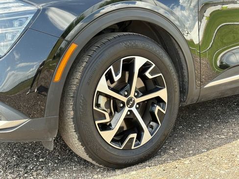 Used 2025 Kia Sportage EX w/ Premium Package image 9