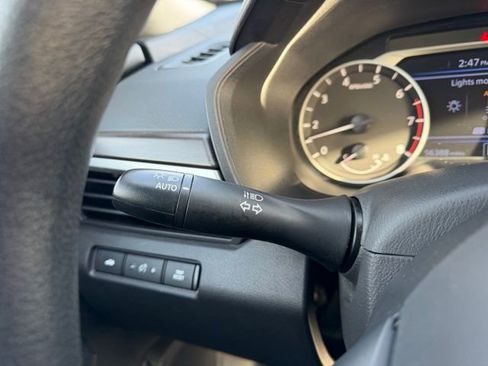 Used 2024 Nissan Altima 2.5 SV image 22