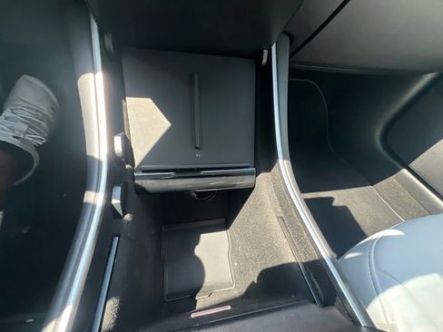 Used 2018 Tesla Model 3 Long Range AWD/4WD image 40