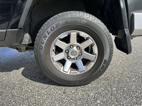 Used 2014 Toyota FJ Cruiser 4WD image 12