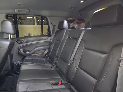 Used 2019 Chevrolet Tahoe LT RWD image 12