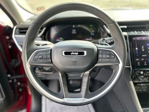 Used 2023 Jeep Grand Cherokee 4WD 4xe image 13