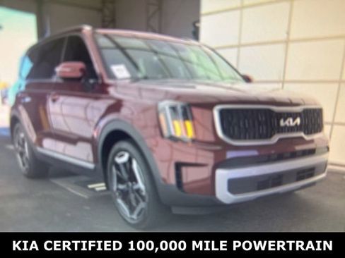 Certified 2024 Kia Telluride EX w/ EX Captain's Chair Package FWD image 5