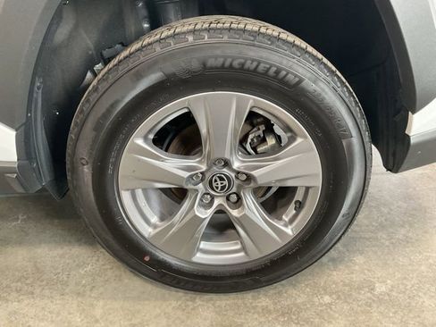 Used 2025 Toyota RAV4 XLE image 7