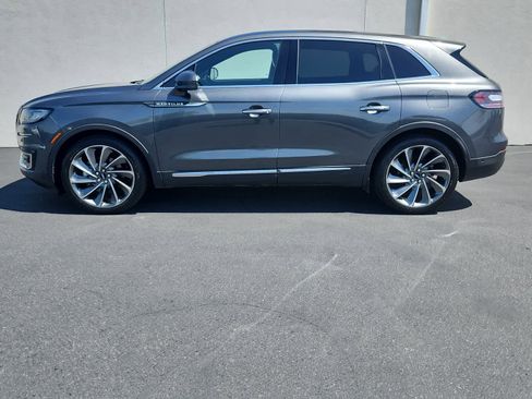 Used 2019 Lincoln Nautilus Reserve FWD image 4