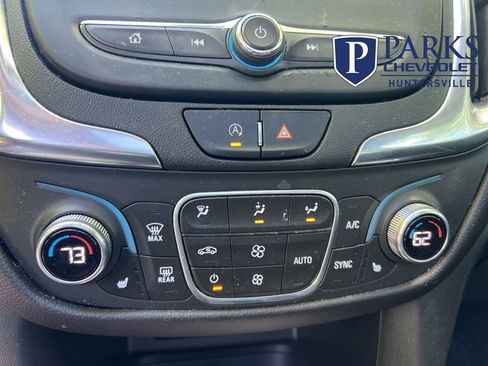 Used 2022 Chevrolet Equinox LT image 30