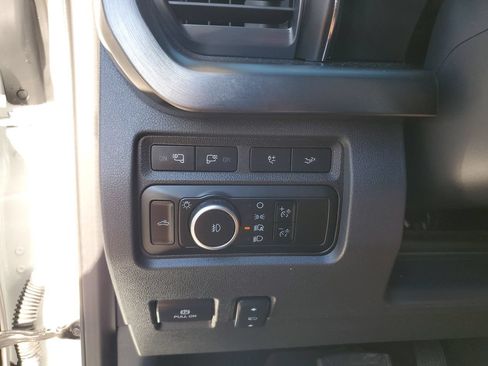 Used 2024 Ford F450 Lariat w/ Lariat Ultimate Package AWD/4WD image 31