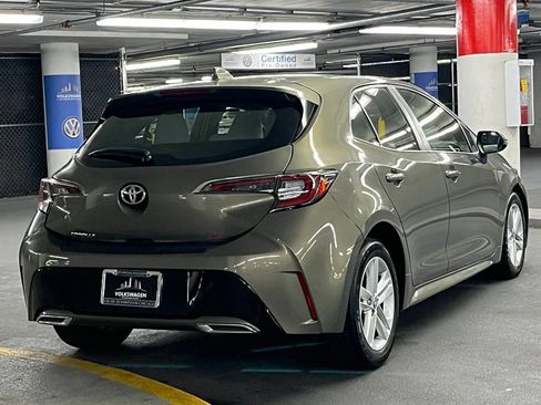 Used 2019 Toyota Corolla SE FWD image 6