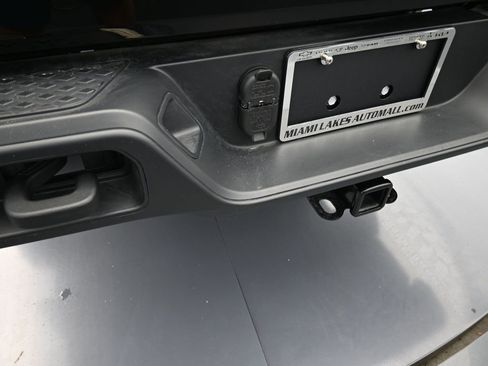 Used 2024 Jeep Gladiator Sport image 41