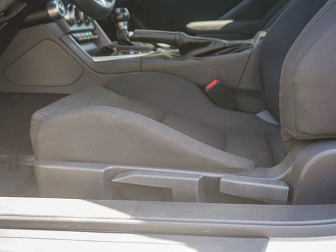Used 2023 Toyota GR86 w/ ALL Weather Mat Package (TMS) RWD image 21