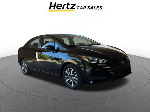 Used 2025 Nissan Versa SV FWD image 1
