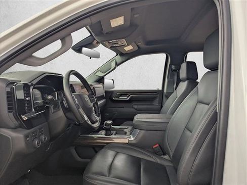 Used 2025 Chevrolet Silverado 1500 LT Trail Boss w/ LT Trail Boss Premium Package image 8