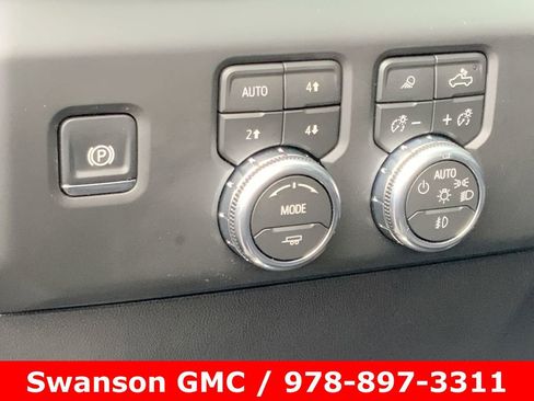 New 2026 GMC Sierra 2500 AT4 w/ AT4 Preferred Package image 19