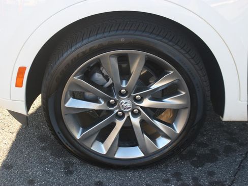 Used 2022 Buick Envision Avenir w/ Safety Package image 40