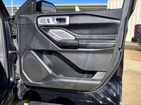 Used 2020 Ford Explorer ST w/ Premium Technology Package image 21