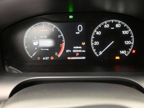 Used 2024 Honda HR-V LX image 12