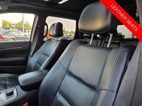 Used 2016 Jeep Grand Cherokee Limited w/ Luxury Group II AWD/4WD image 6