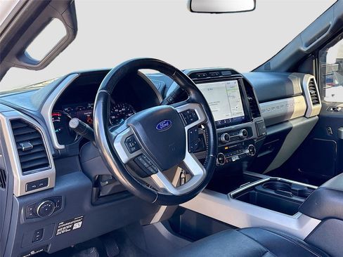 Used 2022 Ford F250 Lariat w/ Lariat Value Package image 9