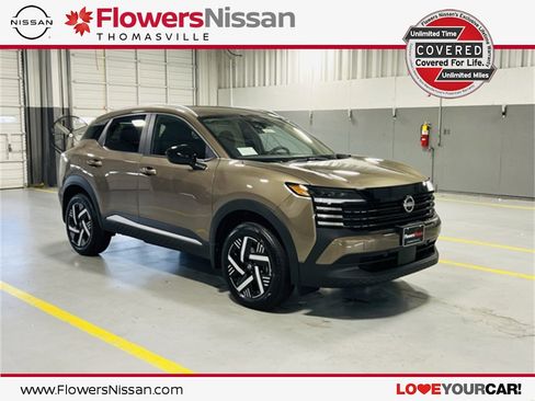 New 2026 Nissan Kicks SV image 1