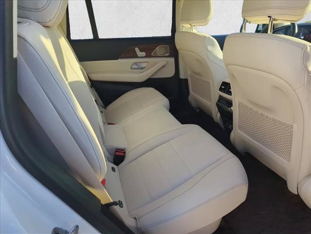 Used 2024 Mercedes-Benz GLS 450 4MATIC image 24