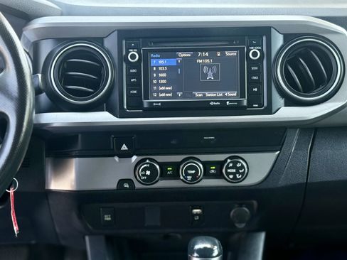 Used 2019 Toyota Tacoma SR5 RWD image 29