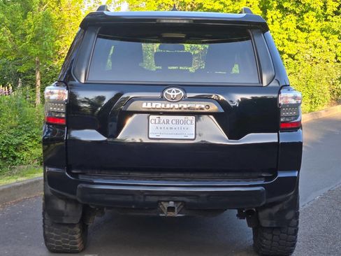 Used 2015 Toyota 4Runner Trail Premium AWD/4WD image 11