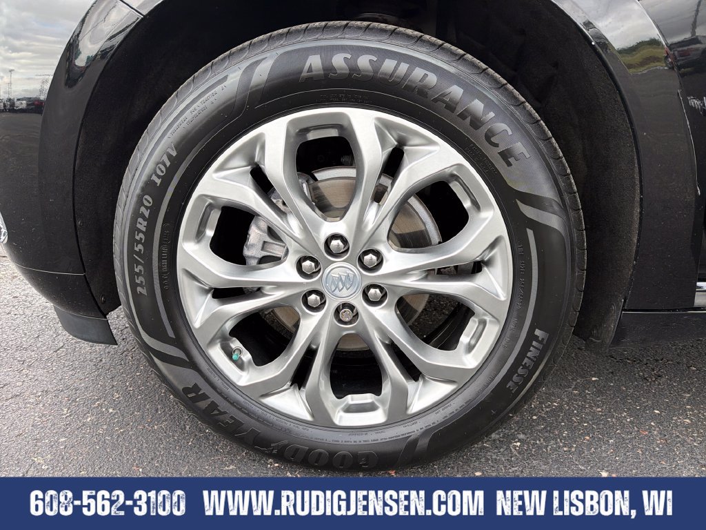 Used 2021 Buick Enclave Avenir w/ Avenir Technology Package AWD/4WD image 27