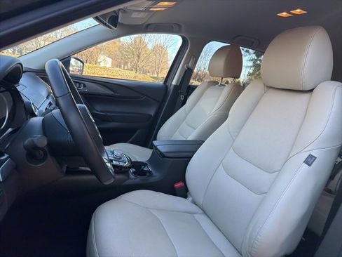 Used 2022 MAZDA CX-9 Touring image 10