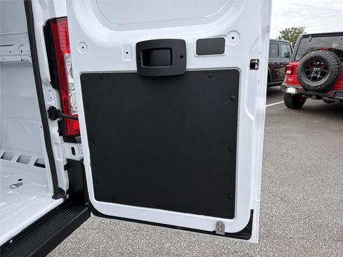 Used 2024 RAM ProMaster 3500 w/ Convenience Group image 18