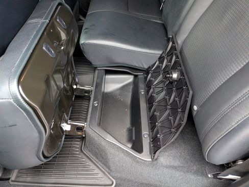 Used 2023 Toyota Tacoma TRD Off-Road image 23