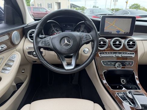 Used 2016 Mercedes-Benz C 300 4MATIC Sedan image 20