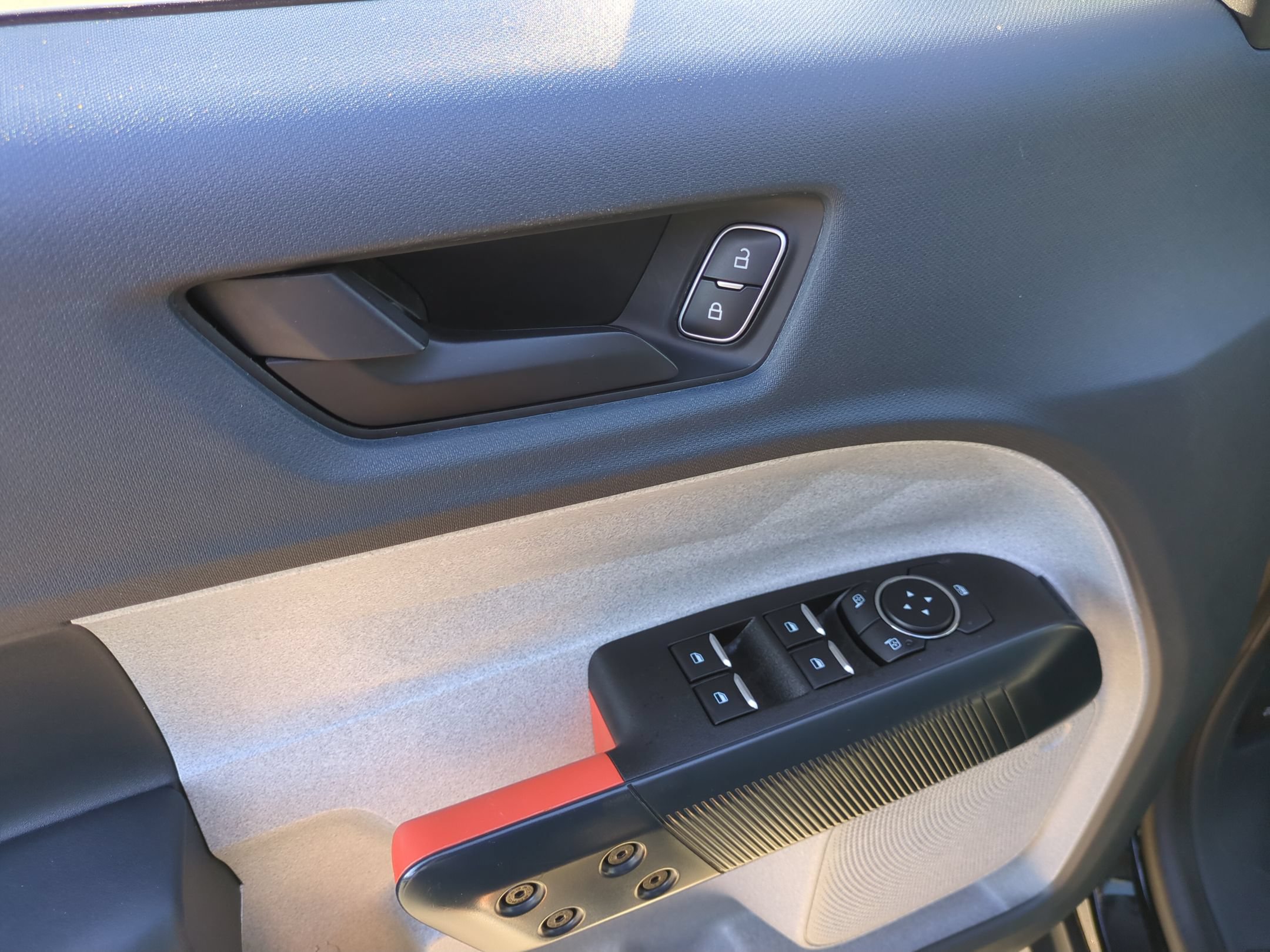 Used 2024 Ford Maverick XLT FWD image 15