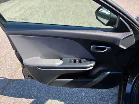 Used 2025 Kia K4 LXS image 18