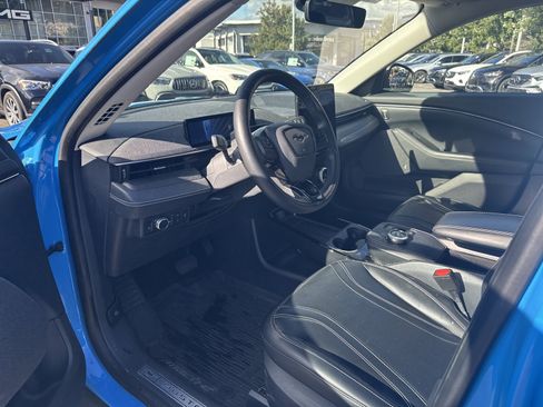 Used 2022 Ford Mustang Mach-E Premium RWD image 16