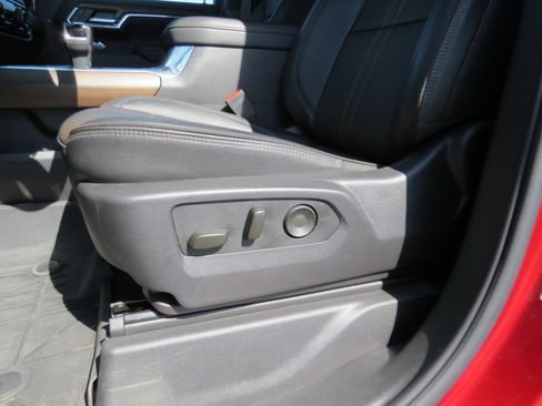 Used 2024 Chevrolet Silverado 1500 High Country w/ High Country Premium Package image 33