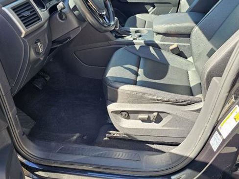 Used 2019 Volkswagen Atlas SE AWD/4WD image 13