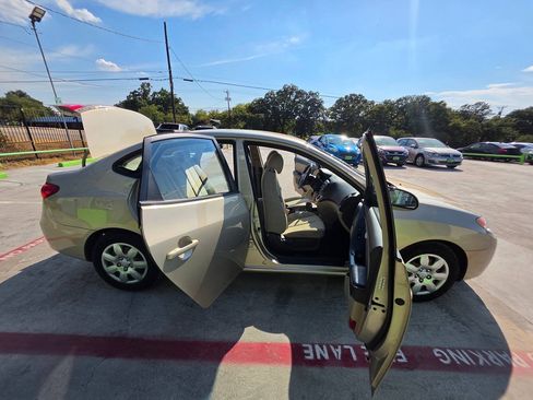 Used 2008 Hyundai Elantra GLS FWD image 31