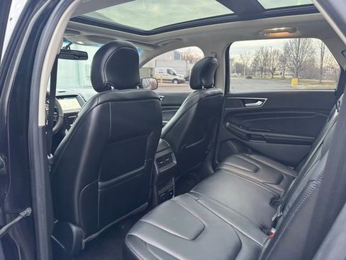 Used 2017 Ford Edge Titanium w/ Technology Package image 15