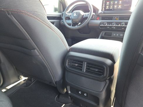 New 2026 Honda Pilot Sport image 24