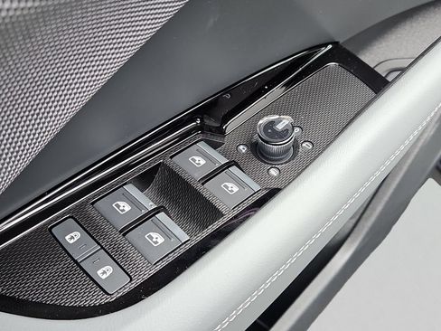 New 2026 Audi Q3 quattro 2.0T AWD/4WD image 18