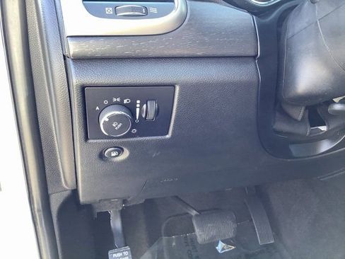 Used 2018 Jeep Grand Cherokee Laredo image 13