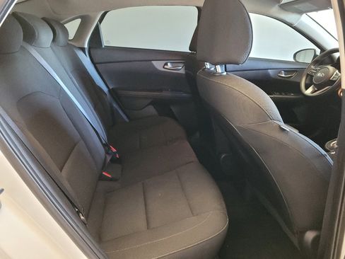 Used 2021 Kia Forte LXS FWD image 19