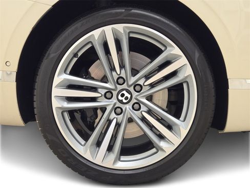 Used 2023 Bentley Continental GT Mulliner image 6