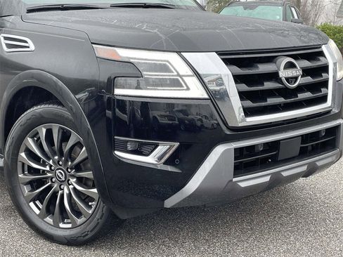 Used 2022 Nissan Armada Platinum w/ Captain's Chairs Package image 9