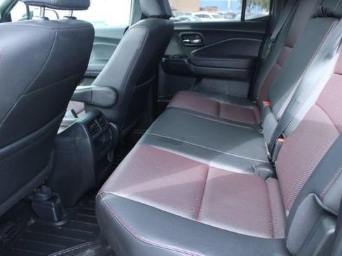 Used 2022 Honda Ridgeline Black Edition image 39