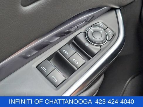 Used 2022 Cadillac XT4 Luxury w/ Cold Weather Package FWD image 28