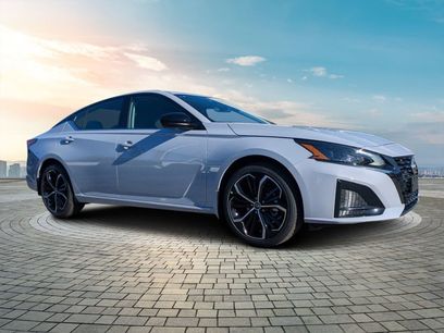 New 2025 Nissan Altima 2.5 SR