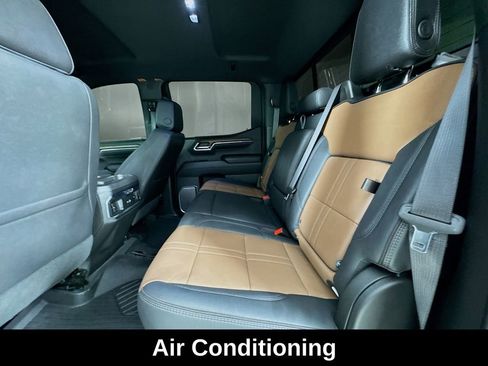 Used 2024 Chevrolet Silverado 1500 High Country w/ Technology Package AWD/4WD image 31
