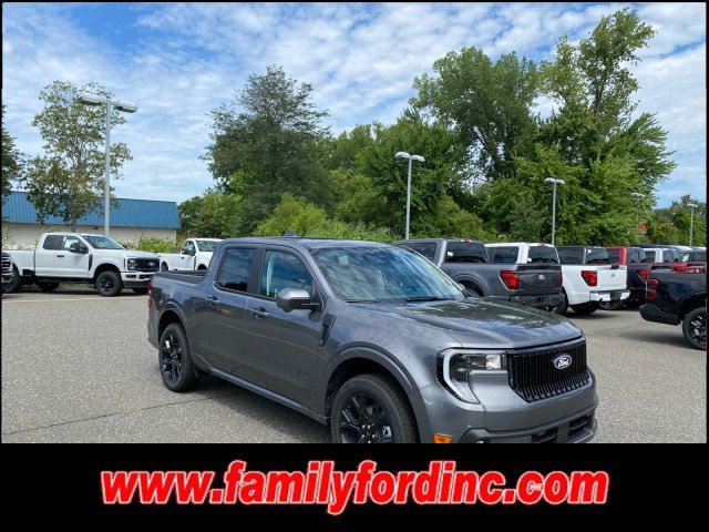 New 2026 Ford Maverick Lobo AWD/4WD image 1